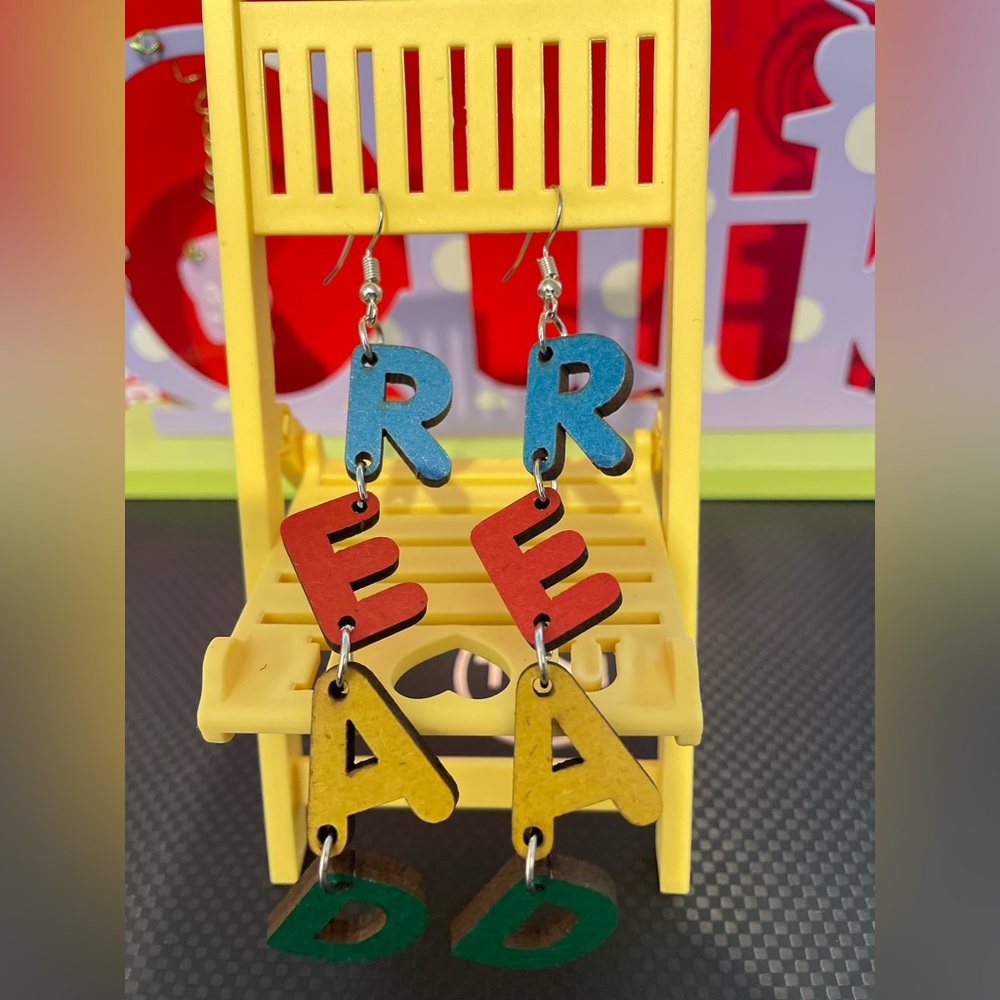 Fun read earrings